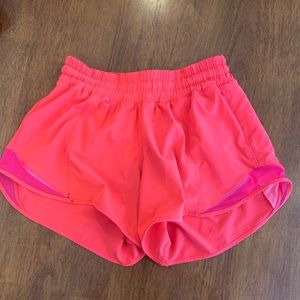 Lululemon Hotty Hot shorts
